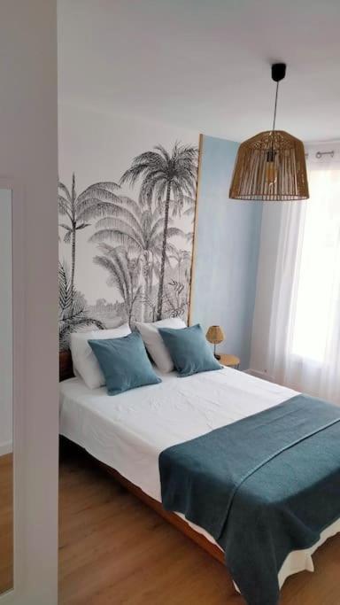 Appartement Terre Et Mer Hyères Exteriör bild